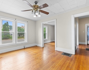 109 Center Street - Photo Thumbnail 6