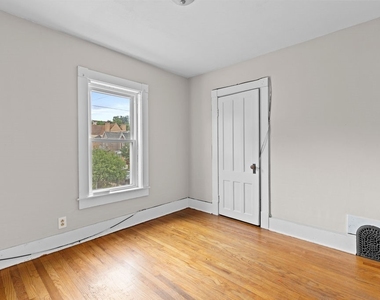 109 Center Street - Photo Thumbnail 19