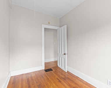 109 Center Street - Photo Thumbnail 22