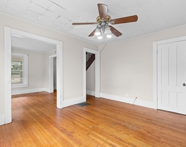 109 Center Street - Photo Thumbnail 7