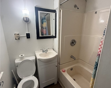 1702 E Fayette Street - Photo Thumbnail 5