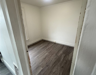 1702 E Fayette Street - Photo Thumbnail 2