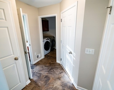 649 Kayloc Circle - Photo Thumbnail 10