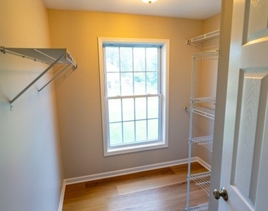 649 Kayloc Circle - Photo Thumbnail 28