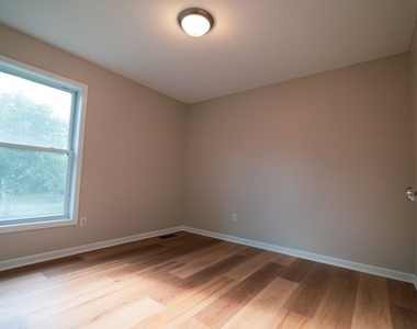 649 Kayloc Circle - Photo Thumbnail 23