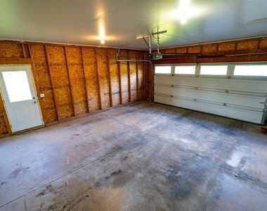 649 Kayloc Circle - Photo Thumbnail 34