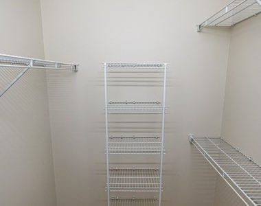 649 Kayloc Circle - Photo Thumbnail 16