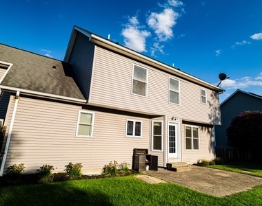 649 Kayloc Circle - Photo Thumbnail 4