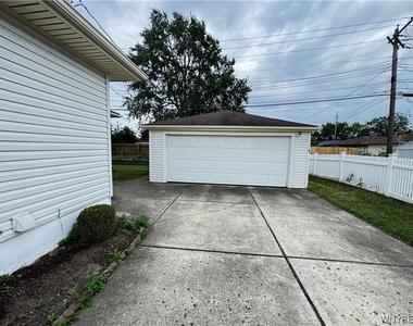 13 Satinwood Drive - Photo Thumbnail 1