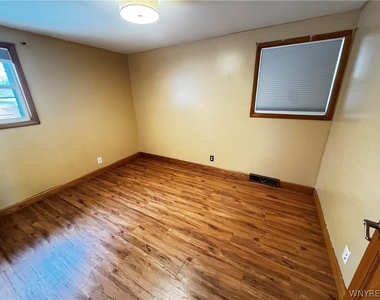13 Satinwood Drive - Photo Thumbnail 8