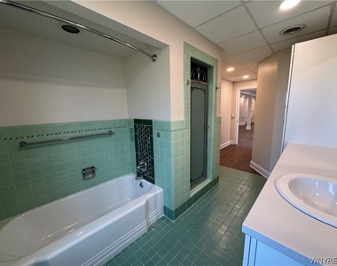 77 W Humboldt Parkway - Photo Thumbnail 13