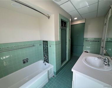 77 W Humboldt Parkway - Photo Thumbnail 22