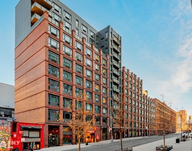181 Front Street - Photo Thumbnail 12