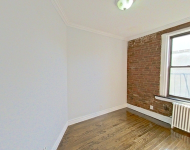 East 13th Street - Photo Thumbnail 3