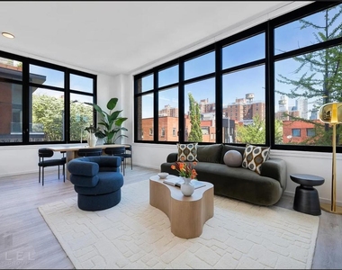 Degraw Street - Photo Thumbnail 1