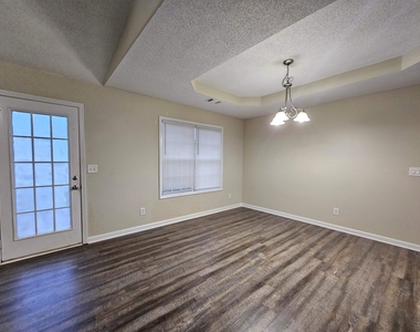 1746 Tugalo Drive - Photo Thumbnail 2