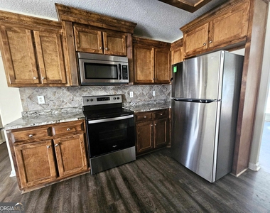 1746 Tugalo Drive - Photo Thumbnail 5