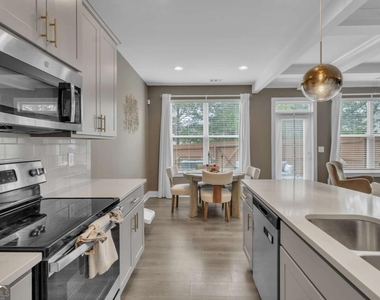 7689 Baron Road - Photo Thumbnail 14