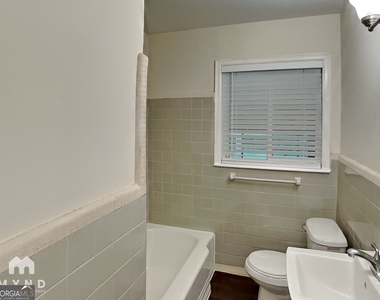 742 Quaker Street Sw - Photo Thumbnail 11