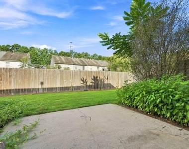 3063 Kentmere Drive - Photo Thumbnail 24