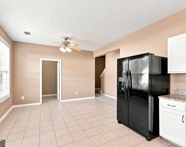 3063 Kentmere Drive - Photo Thumbnail 8