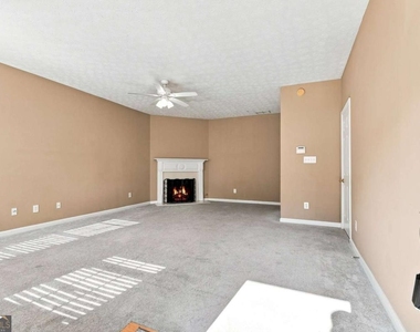 3063 Kentmere Drive - Photo Thumbnail 2