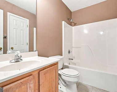 3063 Kentmere Drive - Photo Thumbnail 21