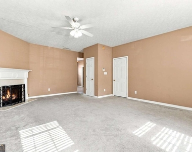 3063 Kentmere Drive - Photo Thumbnail 5