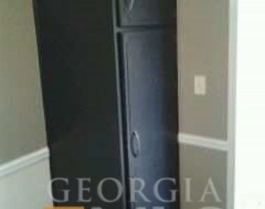 180 Williamsburg Way - Photo Thumbnail 9