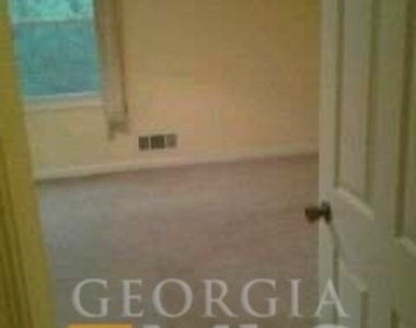 180 Williamsburg Way - Photo Thumbnail 1