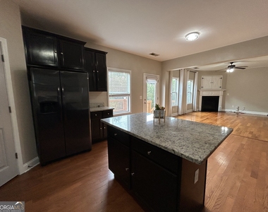 759 Lynnfield Drive - Photo Thumbnail 10