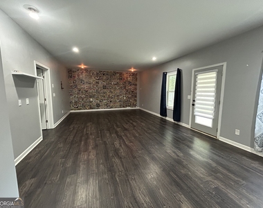 759 Lynnfield Drive - Photo Thumbnail 21