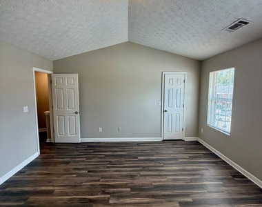 5696 Windfall Lane - Photo Thumbnail 9