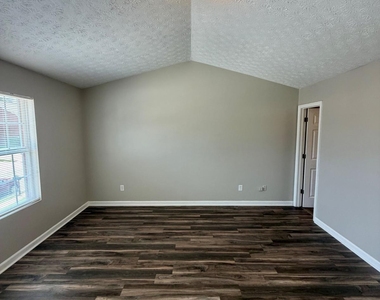 5696 Windfall Lane - Photo Thumbnail 7