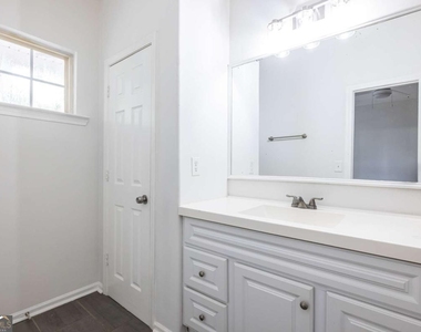 1146 Ira Street Sw - Photo Thumbnail 12