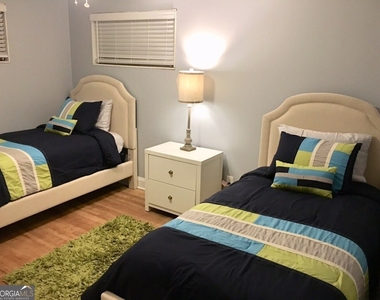 3272 Wheeler Street - Photo Thumbnail 6