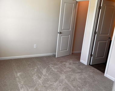3755 Crestland Lane - Photo Thumbnail 9