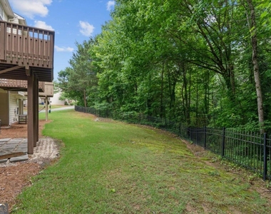 6720 Stoneleigh Way - Photo Thumbnail 30