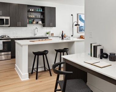 200 Nerem Street Nw - Photo Thumbnail 1