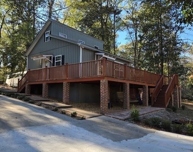208 Brookwood Drive - Photo Thumbnail 3