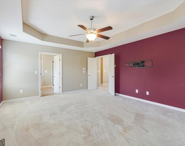 250 Jackson Avenue - Photo Thumbnail 7