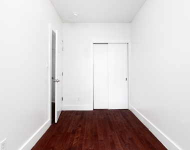 223 Bainbridge Street #3R - Photo Thumbnail 7