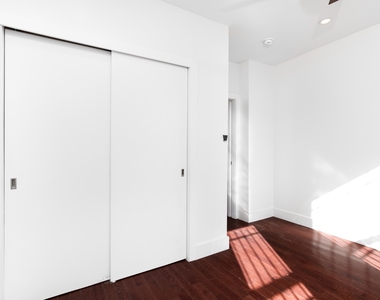 223 Bainbridge Street #3R - Photo Thumbnail 5