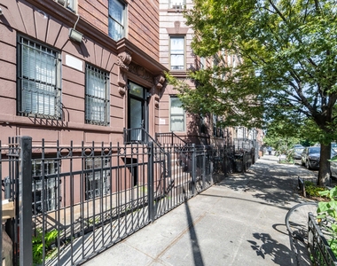 223 Bainbridge Street #3R - Photo Thumbnail 12