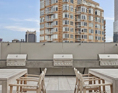 West 43rd street - Photo Thumbnail 18