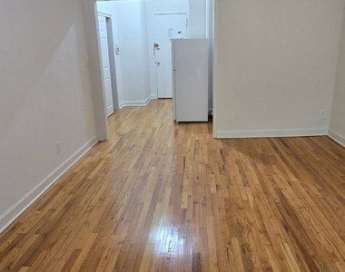 217 East 83rd Street - Photo Thumbnail 3