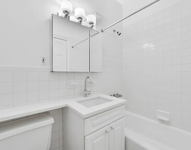 Madison Ave, New York, NY 10016 - Photo Thumbnail 1