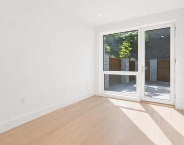85 Rogers Avenue - Photo Thumbnail 7