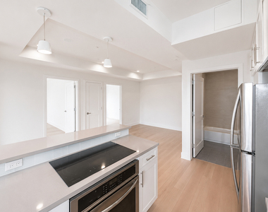 85 Rogers Avenue - Photo Thumbnail 2