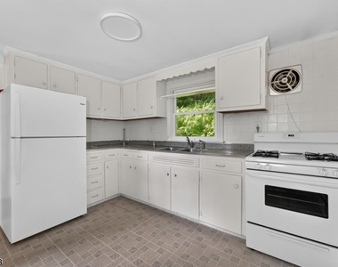 32 Hoffmans Crossing Rd. - Photo Thumbnail 2
